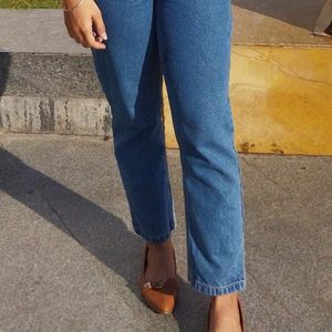 Women Straight Fit Jeans And Freebie(₹100)