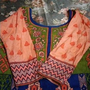 A Beautiful Soft Pure cotton colourful Kurti😍