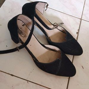 Black Pump Velvet Heels For Women