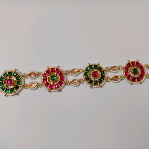 Pink And Green Colour Kundan Mathapatti