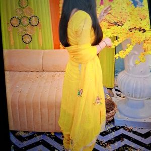 Yellow Suit Salwar With Chunni