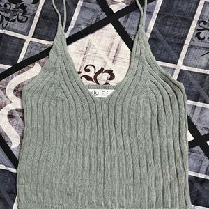 V neck crop top