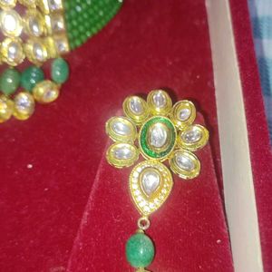 Traditional Green & Gold Kundan Choker Necklace Se