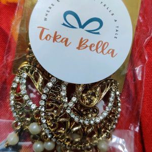 TokaBella Golden Stone Studded Earrings ( Pack 1)