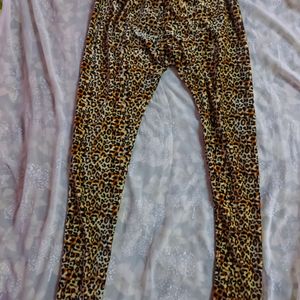 Leapord Print Legging Or Bottom (Women's)