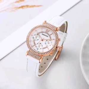 SWAROVSKI PREMIUM QUALITY LADIES WATCH @SALE