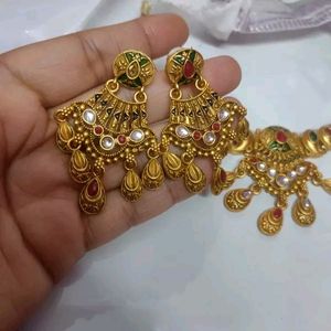 Golden Jewelry Set