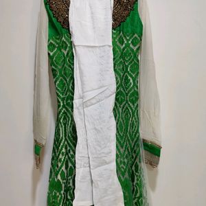 Like New Kurti Set With Nice Dupatta