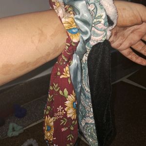 16 Different  Style Scrunchies