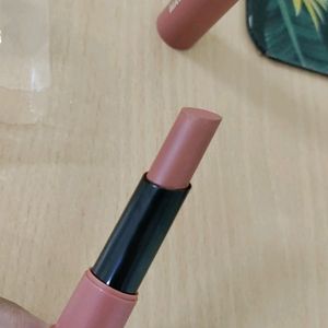 Mars Peaches and nude shade lipstick