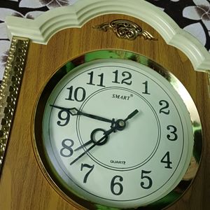 Wall Clock (Need Little Repair)