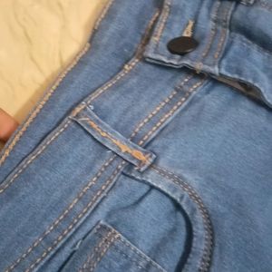 BLUE SKINNY JEANS (SIZE-28)