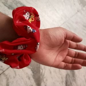 4 Scrunchies For Girls