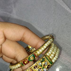 Moti Bangles