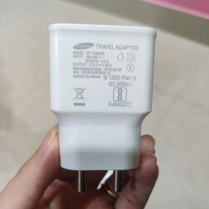 Samsung Type -C travel Adaptor