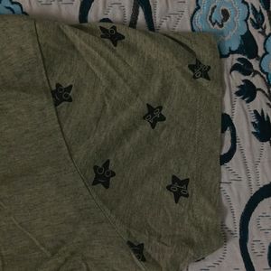 Green Color Star Print T Shirt Best Condition