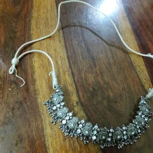 Silver choker