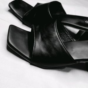 Beautiful Black Heels For Women Square Style