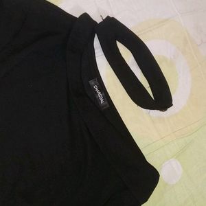 Black Top With Neck Band