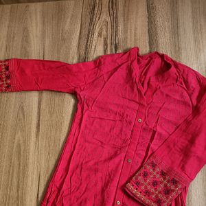 RED KURTI