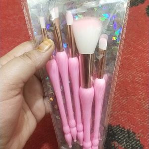 Makeup Brushes