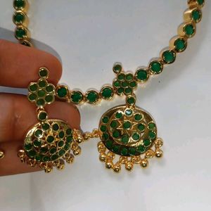 Green Traditional Model Gold Jewellery