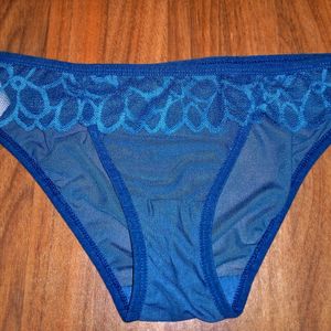 Clovia Fancy Bra Panty Set