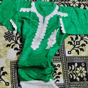 A Green Kurti  Size Is L Of Pure Cotton(100%)