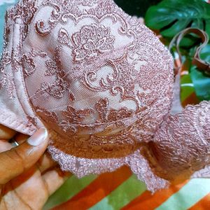 PRETTIEST BRA 😍