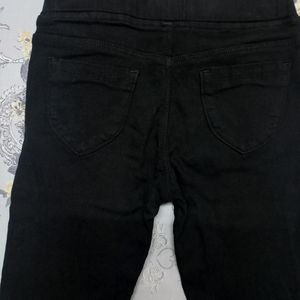 Like-New Stretchable Black Pants