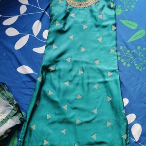 Kurti With Beautiful Dupatta