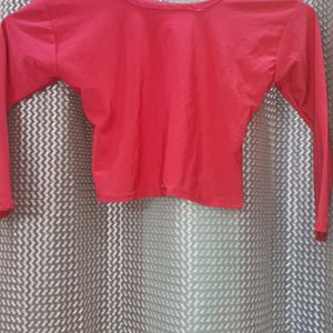 Round Neck Strechable Pink Crop-top/blouse