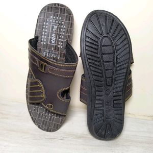 New Men's Trending Fashion Design Slipper