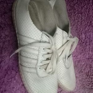 White Shoe's From Max