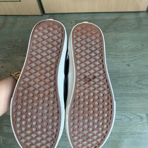 Authentic Women Vans