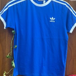 Addidas Tshirt 👕