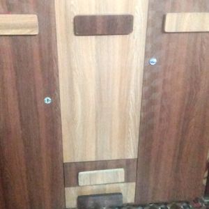 3 Door Wardrobe With Drawers