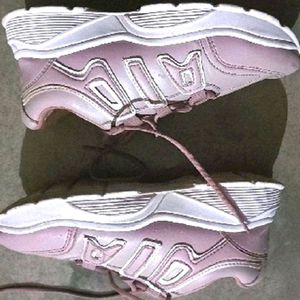 Sneakers For Women