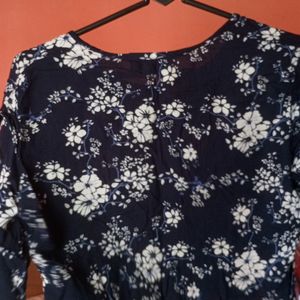 Nevy Blue Floral Print Crop Top