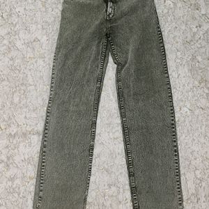 KMC Baggy Jeans Size 28 B128