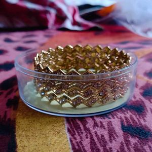 Krisna Golden Bangles