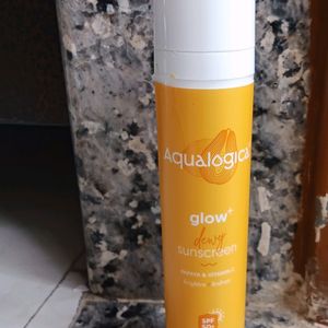 Aqualogica Glow+ Dewy Sunscreen Spf 50