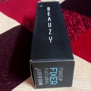 Women's Makeup Fixer