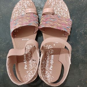 New Sandals For Girls Negotiable