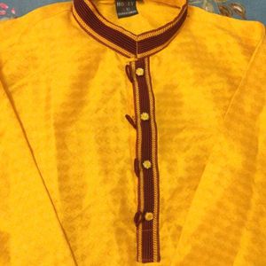 Men's Kurta With A Megical Mustard Yellow Colour ✨