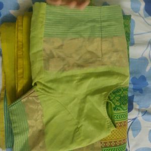 Soft And Comfortable Saree With Blouse