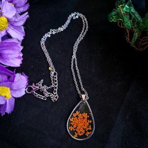Real Flower And Leaf Resin Necklace