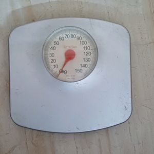 Analoug Weighing Machine