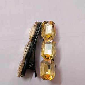 Golden Diamond Clips In Pair