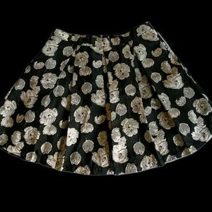 FOREVER 21 Pleated Floral metallic exposed Skirt